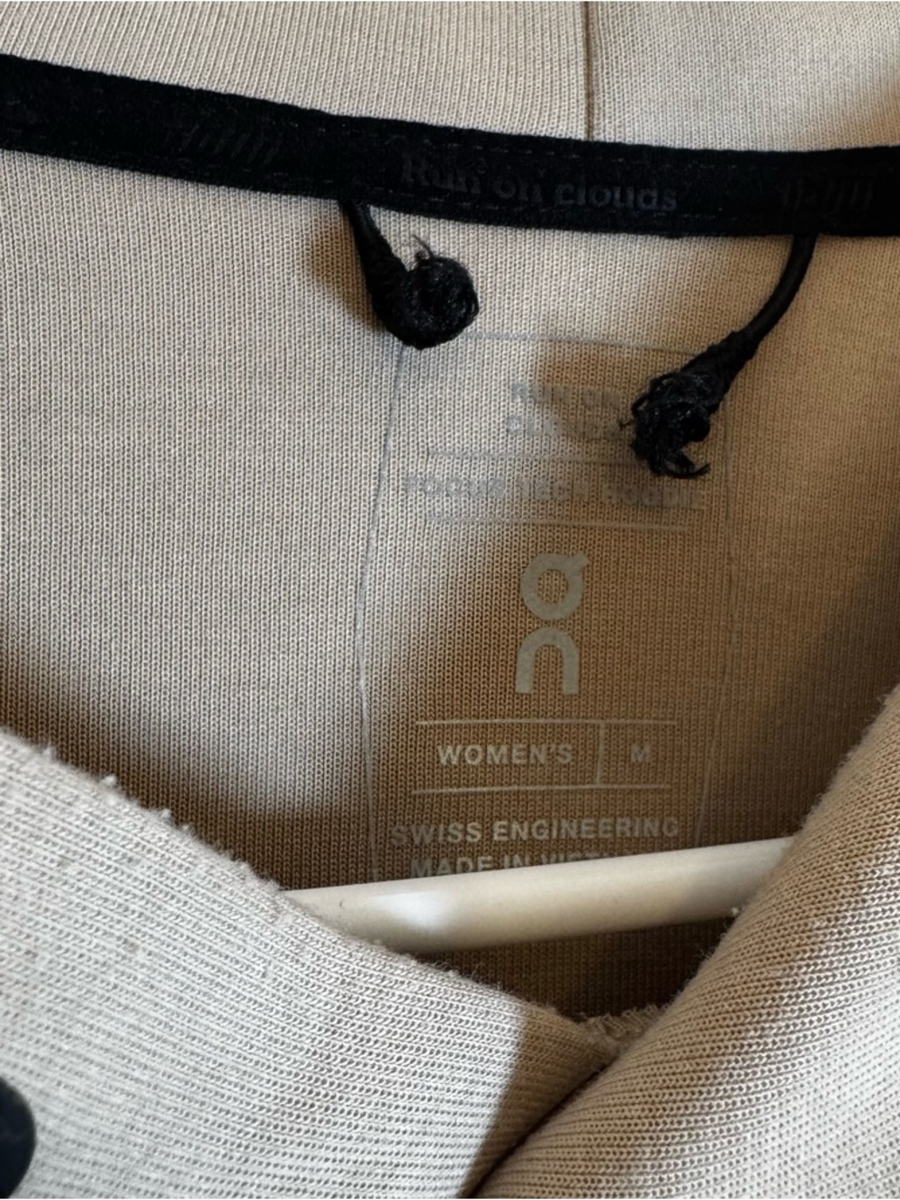 ‼️SALE‼️ On Focus Desert Tech Hoodie - Picture 5 of 7